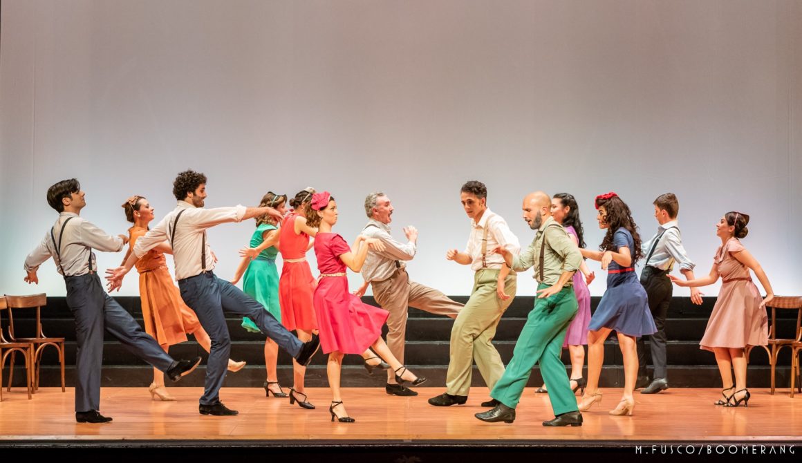 “LE BAL – L’Italia balla dal 1940 al 2001”