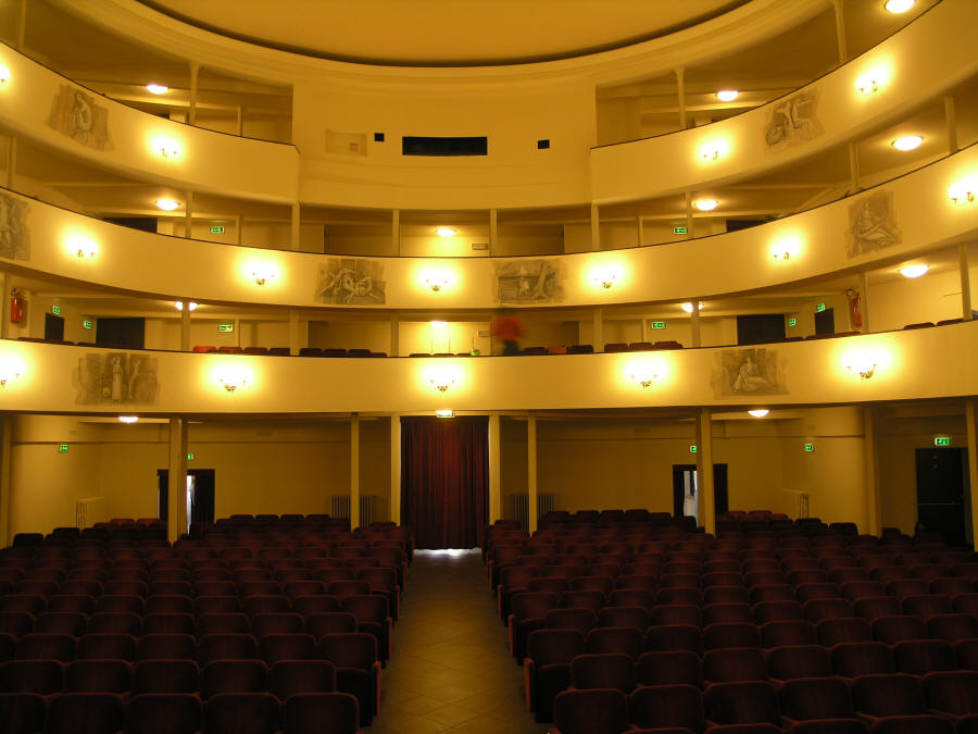 TEATRO ORFEO di TARANTO