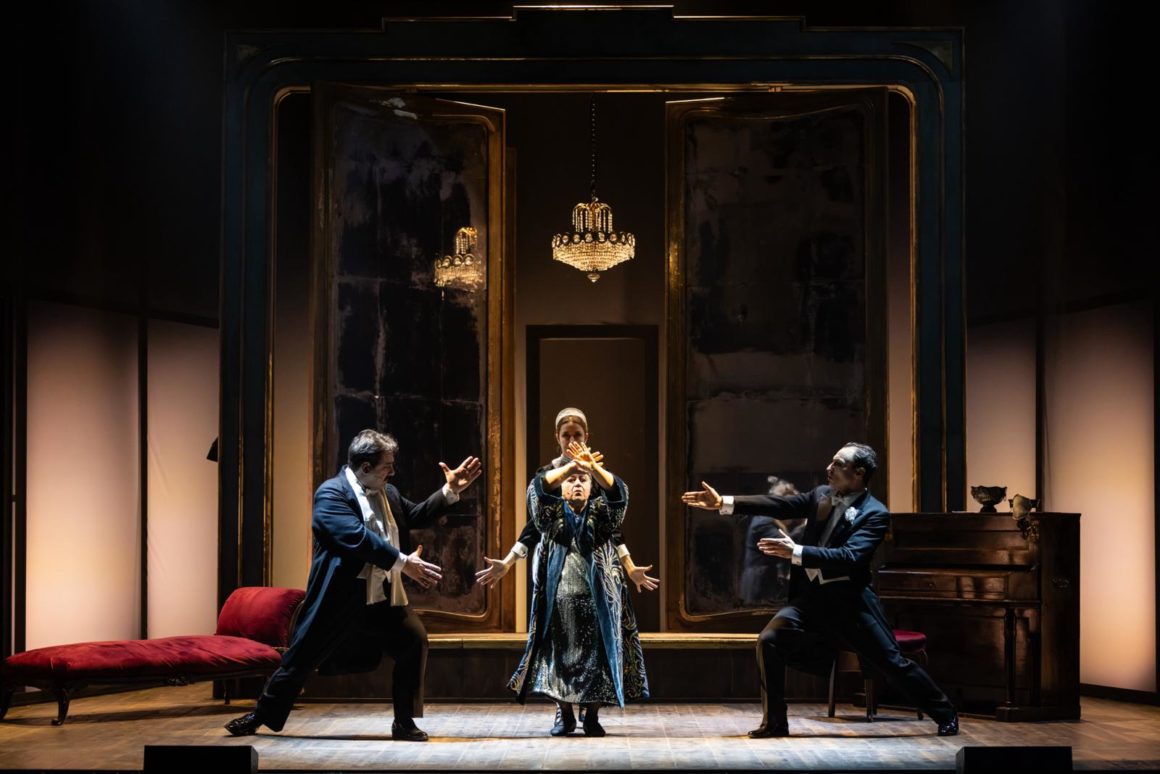 SERRA YILMAZ / TOSCA D’AQUINO / ERIK TONELLI