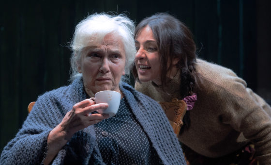 AMBRA ANGIOLINI / IVANA MONTI AMBRA ANGIOLINI / IVANA MONTI