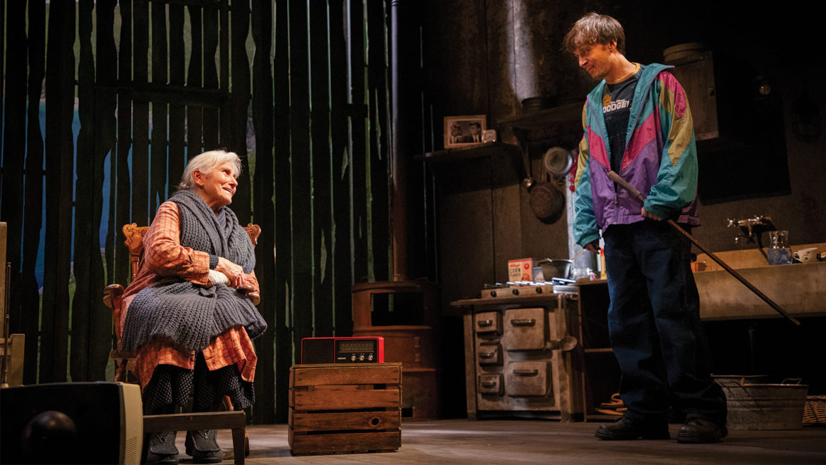 AMBRA  ANGIOLINI /  IVANA MONTI